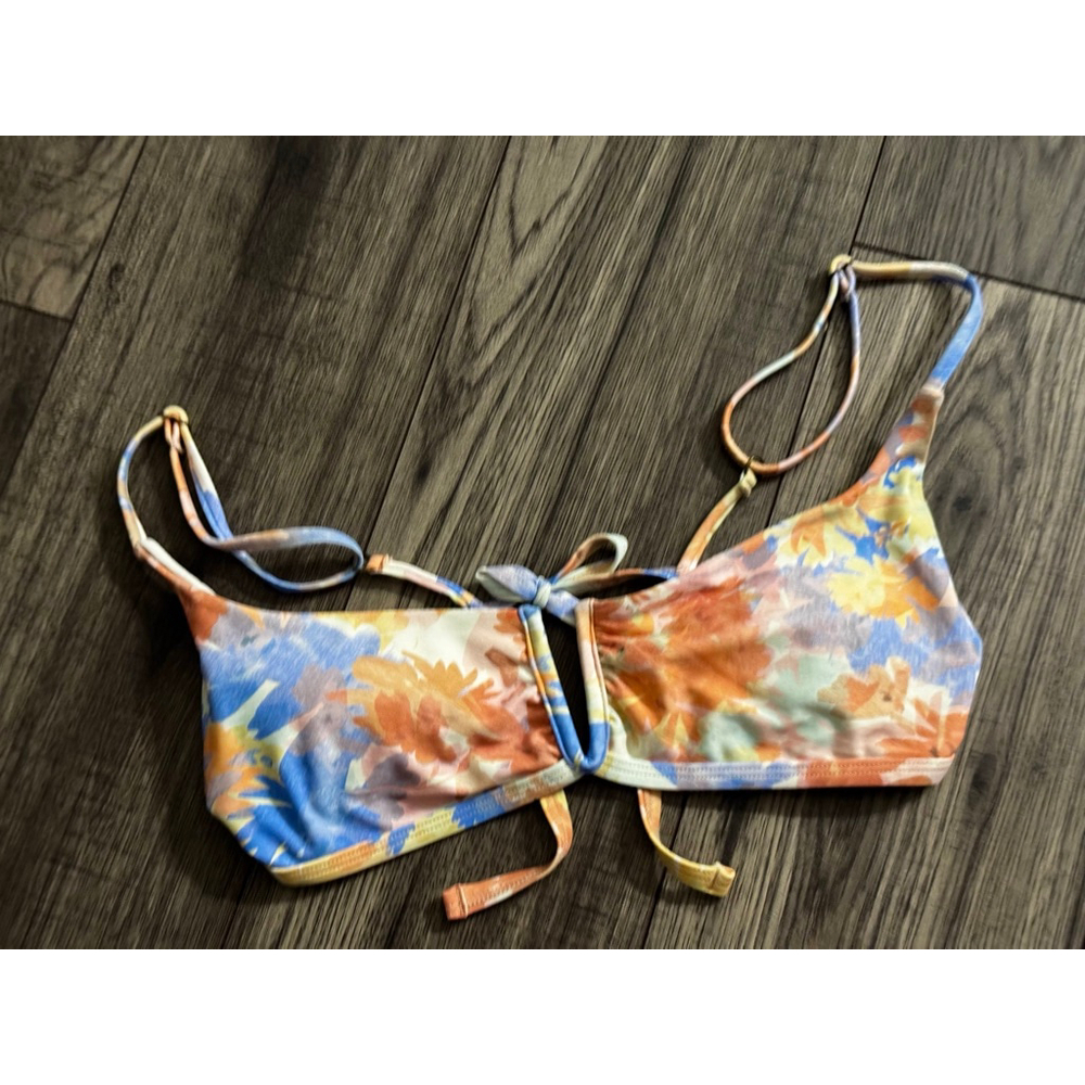 O’Neil Brand New Small Bikini Top - Tropical Cancun Pattern/Color Retail $50 - Picture 4 of 5